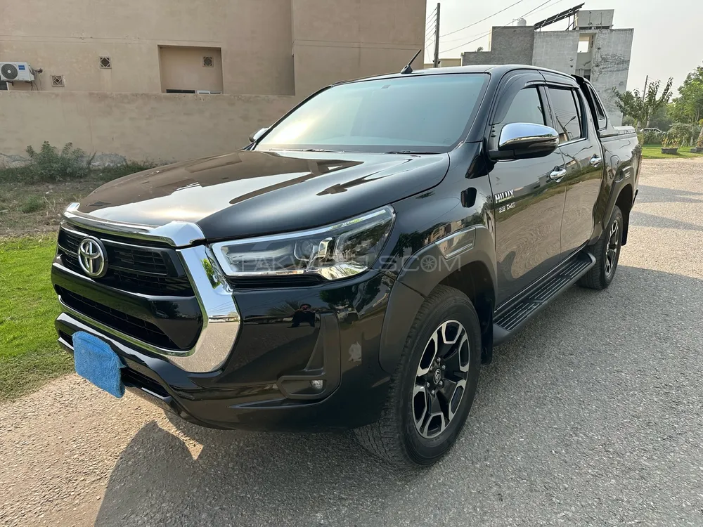 Toyota Hilux 2021 for Sale in Multan Toyota Hilux 2021 for Sale in Multan Image-3