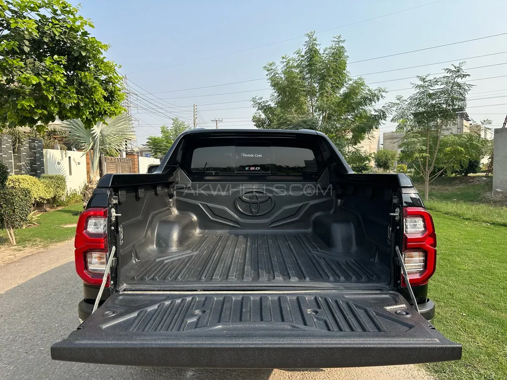 Toyota Hilux 2021 for Sale in Multan Toyota Hilux 2021 for Sale in Multan Image-6