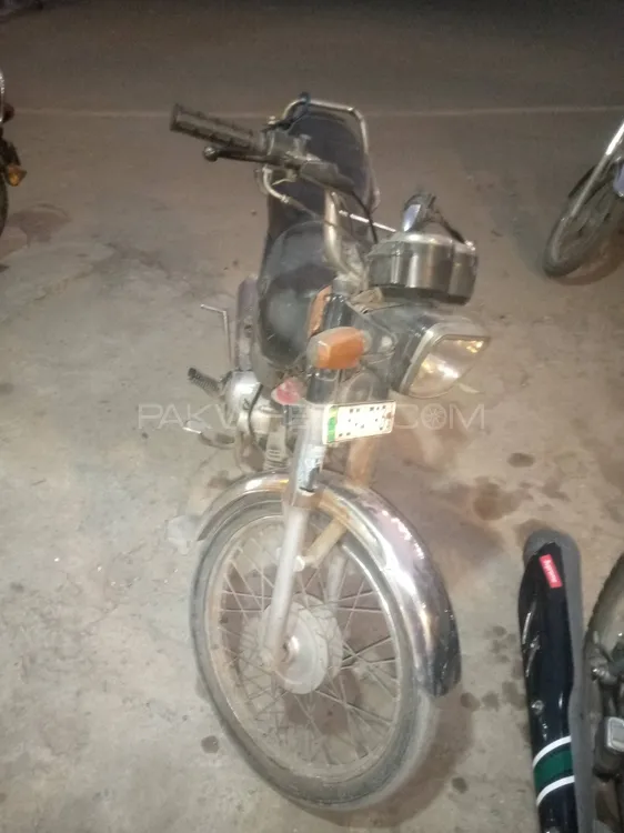 Yamaha YD-100 Junoon 2010 for Sale Yamaha YD-100 Junoon 2010 for Sale Image-5