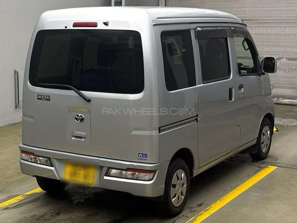 Toyota Pixis Van 2020 for Sale in Karachi Toyota Pixis Van 2020 for Sale in Karachi Image-2