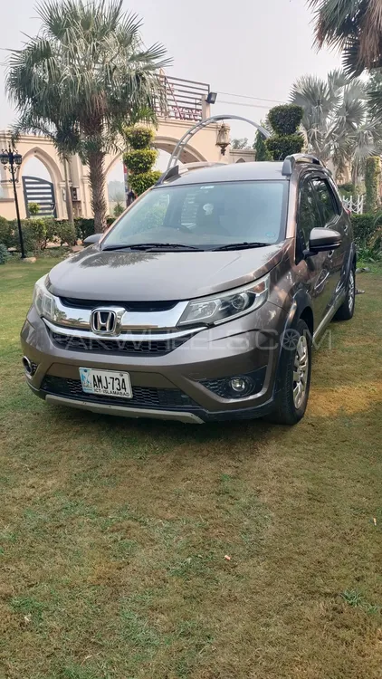 Honda BR-V 2018 for Sale in Kamalia Image-1