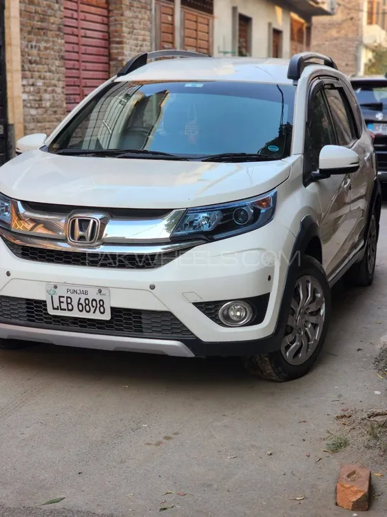 Honda BR-V 2020 for Sale in Peshawar Honda BR-V 2020 for Sale in Peshawar Image-1