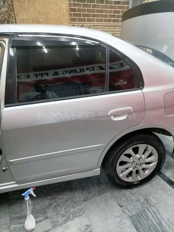 Honda Civic 2004 for Sale in Gujranwala Honda Civic 2004 for Sale in Gujranwala Image-4