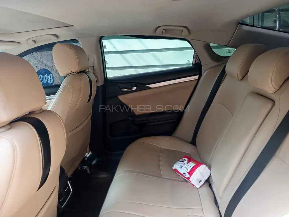 Honda Civic 2017 for Sale in Lahore Honda Civic 2017 for Sale in Lahore Image-2