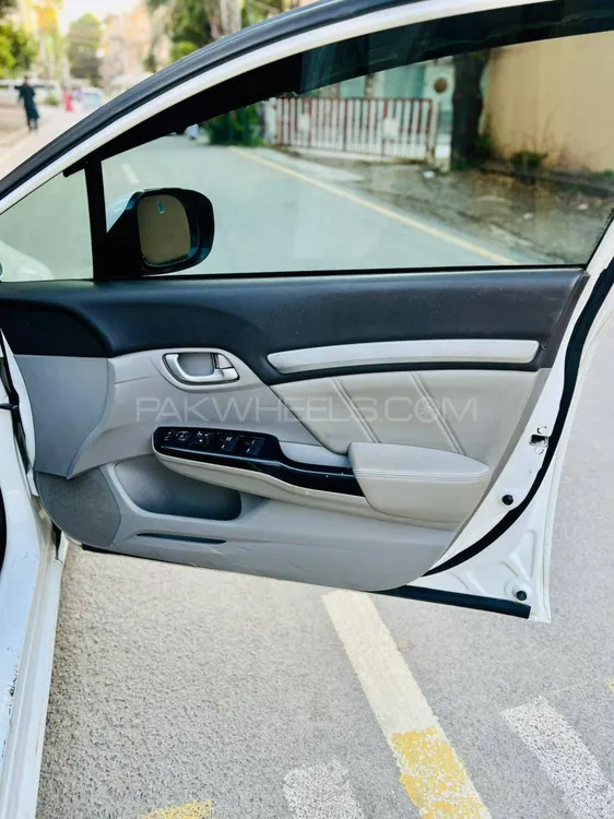 Honda Civic 2014 for Sale in Rawalpindi Honda Civic 2014 for Sale in Rawalpindi Image-14