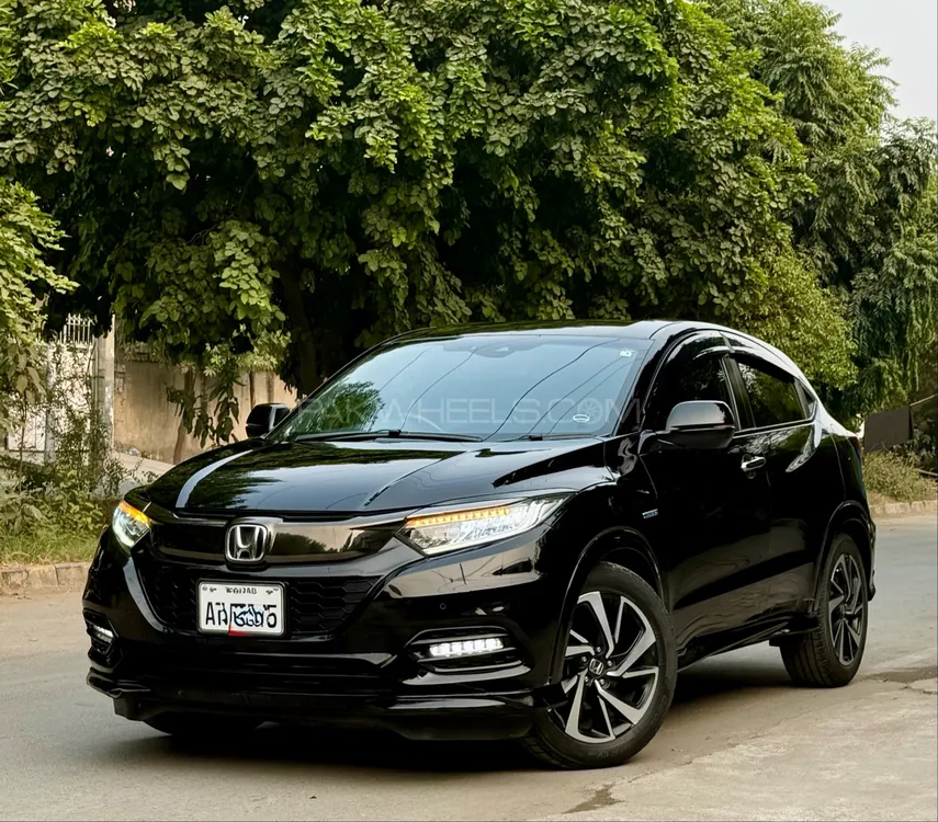 Honda Vezel 2019 for Sale in Lahore Honda Vezel 2019 for Sale in Lahore Image-3