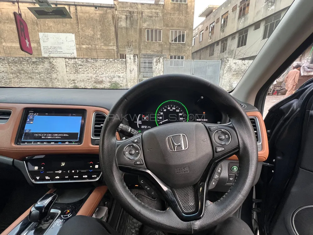 Honda Vezel 2019 for Sale in Islamabad Honda Vezel 2019 for Sale in Islamabad Image-6