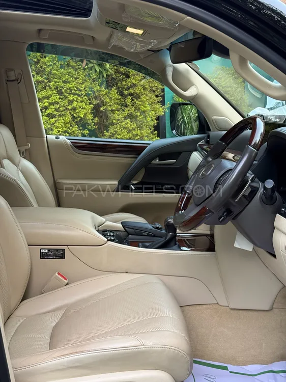 Lexus LX Series 2020 for Sale in Islamabad Lexus LX Series 2020 for Sale in Islamabad Image-4