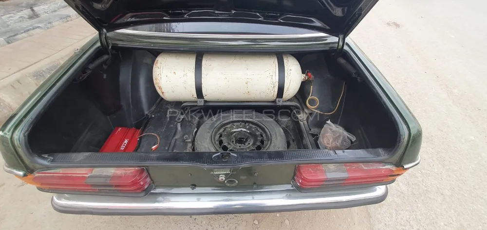 Mercedes Benz E Class 1984 for Sale in Karachi Mercedes Benz E Class 1984 for Sale in Karachi Image-13