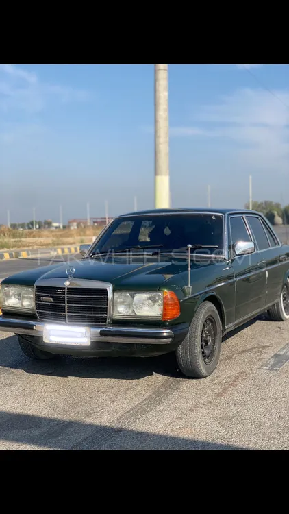 Mercedes Benz E Class 1984 for Sale in Karachi Mercedes Benz E Class 1984 for Sale in Karachi Image-1