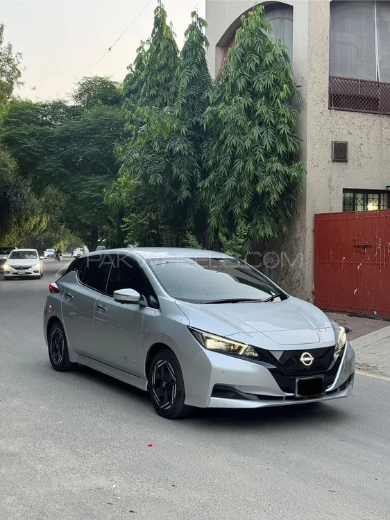 Nissan Leaf 2022 for Sale in Lahore Image-1