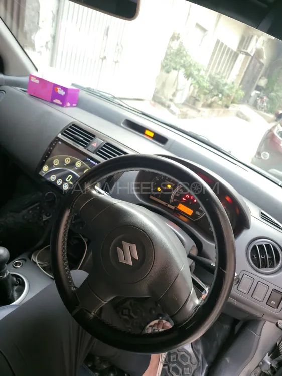Suzuki Swift 2011 for Sale in Faisalabad Suzuki Swift 2011 for Sale in Faisalabad Image-15