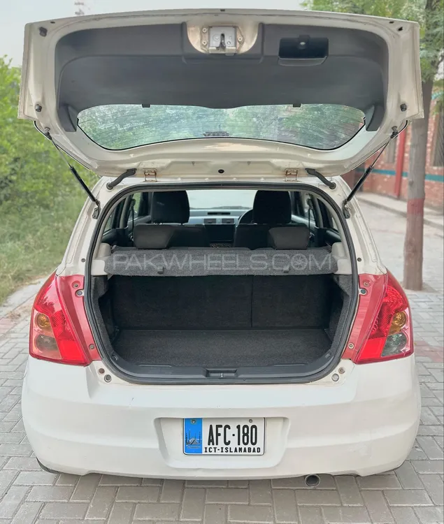 Suzuki Swift 2017 for Sale in Faisalabad Suzuki Swift 2017 for Sale in Faisalabad Image-19