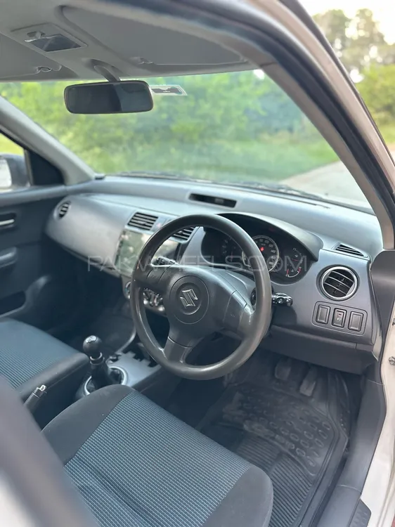 Suzuki Swift 2017 for Sale in Faisalabad Suzuki Swift 2017 for Sale in Faisalabad Image-12