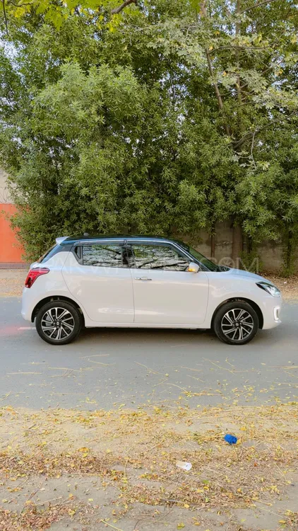 Suzuki Swift 2023 for Sale in Lahore Suzuki Swift 2023 for Sale in Lahore Image-4