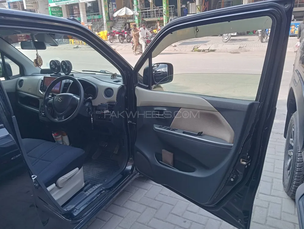 Suzuki Wagon R 2014 for Sale in Rawalpindi Suzuki Wagon R 2014 for Sale in Rawalpindi Image-9