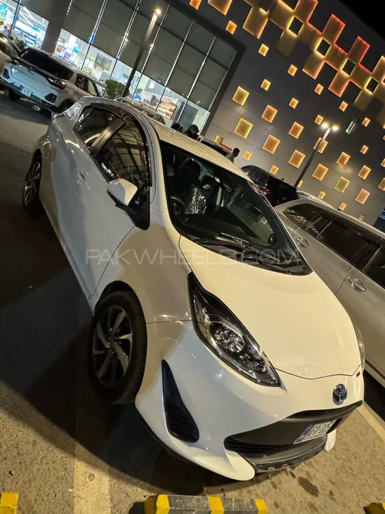 ٹویوٹا اکوا 2020 for Sale in پشاور ٹویوٹا اکوا 2020 for Sale in پشاور Image-2