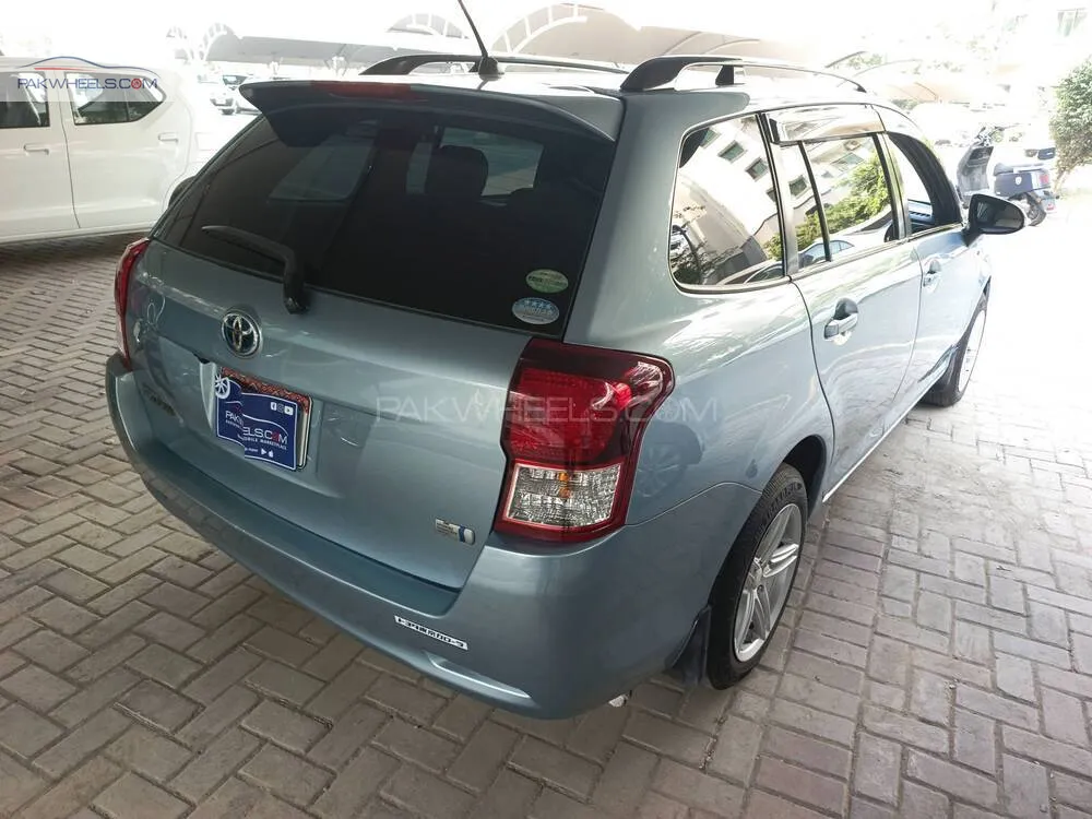 Toyota Corolla Fielder 2014 for Sale in Lahore Toyota Corolla Fielder 2014 for Sale in Lahore Image-4