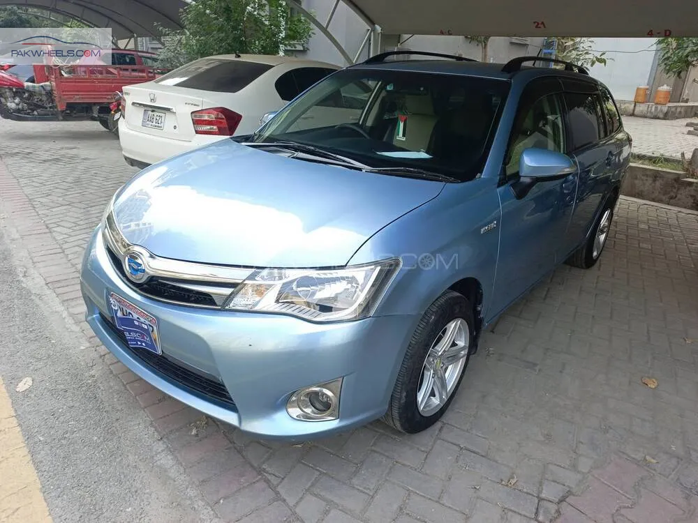 Toyota Corolla Fielder 2014 for Sale in Lahore Toyota Corolla Fielder 2014 for Sale in Lahore Image-3