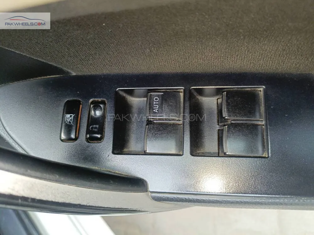 Toyota Corolla 2015 for Sale in Faisalabad Toyota Corolla 2015 for Sale in Faisalabad Image-12