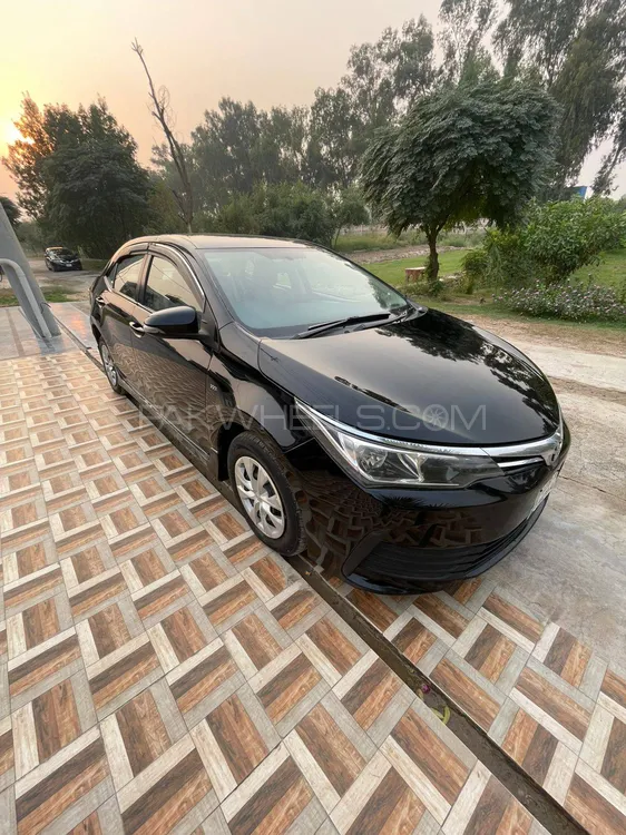 Toyota Corolla 2017 for Sale in Sahiwal Toyota Corolla 2017 for Sale in Sahiwal Image-2