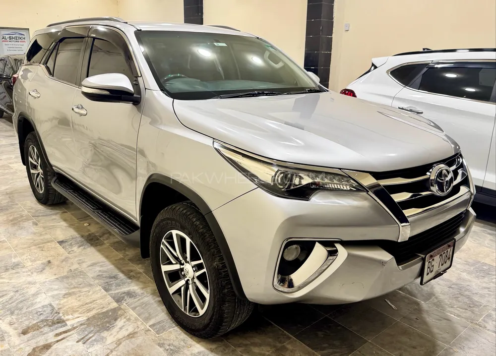 Toyota Fortuner 2018 for Sale in Karachi Toyota Fortuner 2018 for Sale in Karachi Image-3