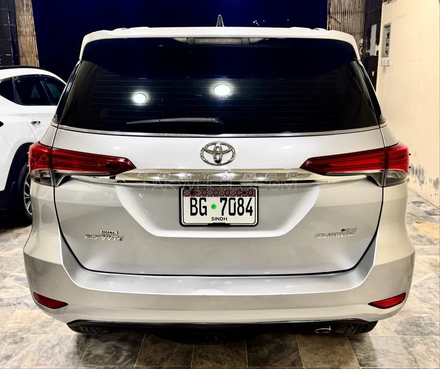 Toyota Fortuner 2018 for Sale in Karachi Toyota Fortuner 2018 for Sale in Karachi Image-14