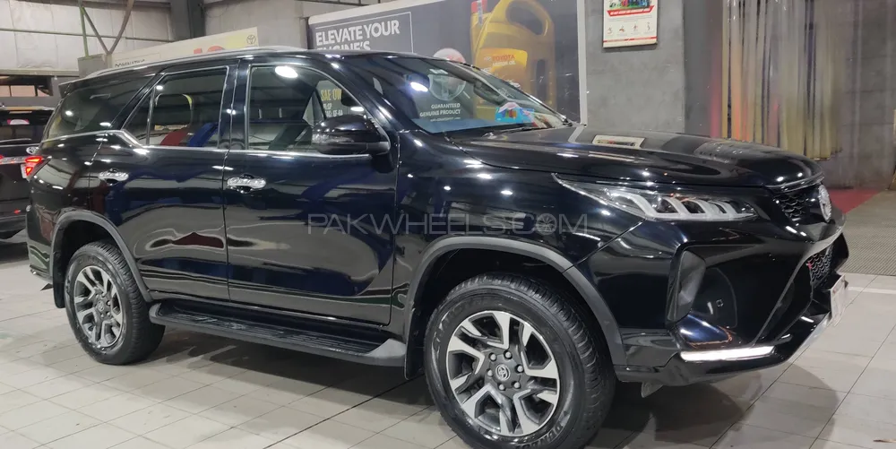 Toyota Fortuner 2022 for Sale in Karachi Toyota Fortuner 2022 for Sale in Karachi Image-3