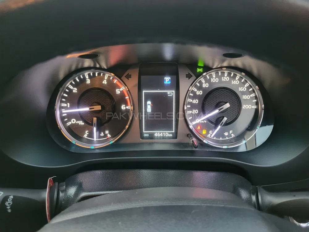 Toyota Hilux 2022 for Sale in Islamabad Toyota Hilux 2022 for Sale in Islamabad Image-10