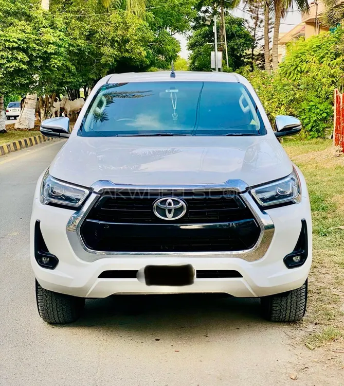 Toyota Hilux 2021 for Sale in Multan Toyota Hilux 2021 for Sale in Multan Image-1