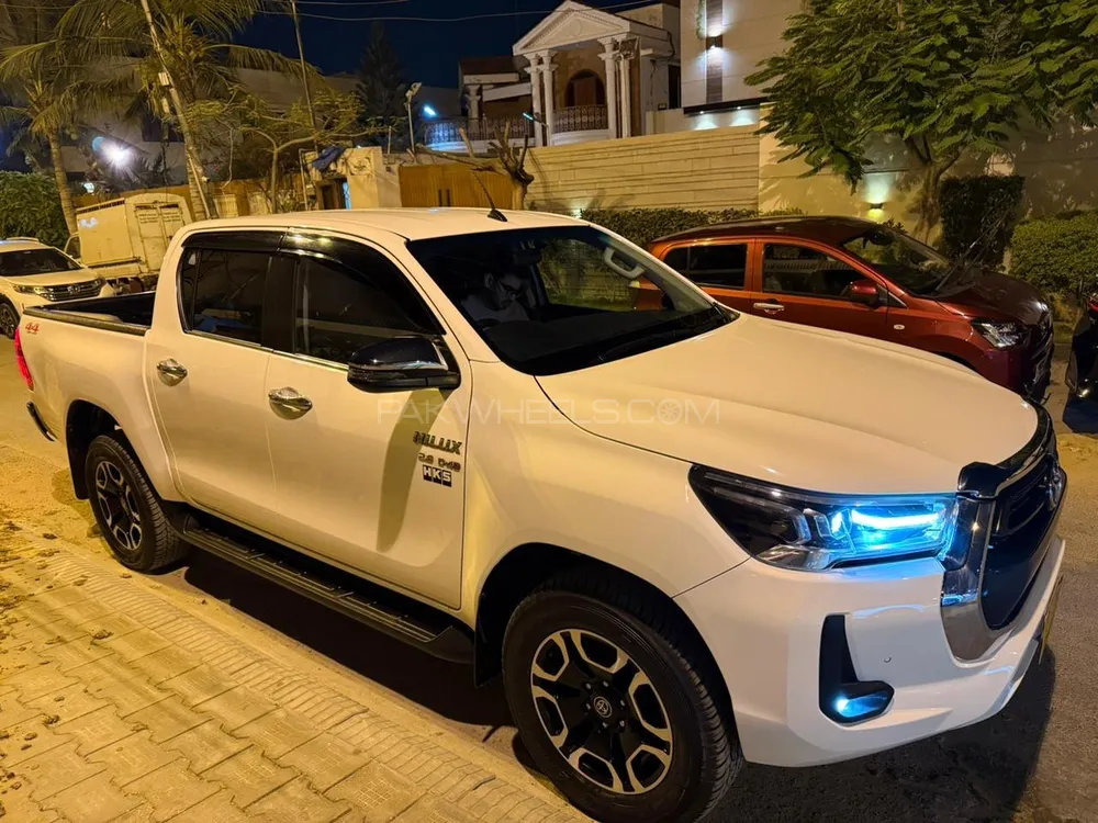 Toyota Hilux 2022 for Sale in Karachi Toyota Hilux 2022 for Sale in Karachi Image-4