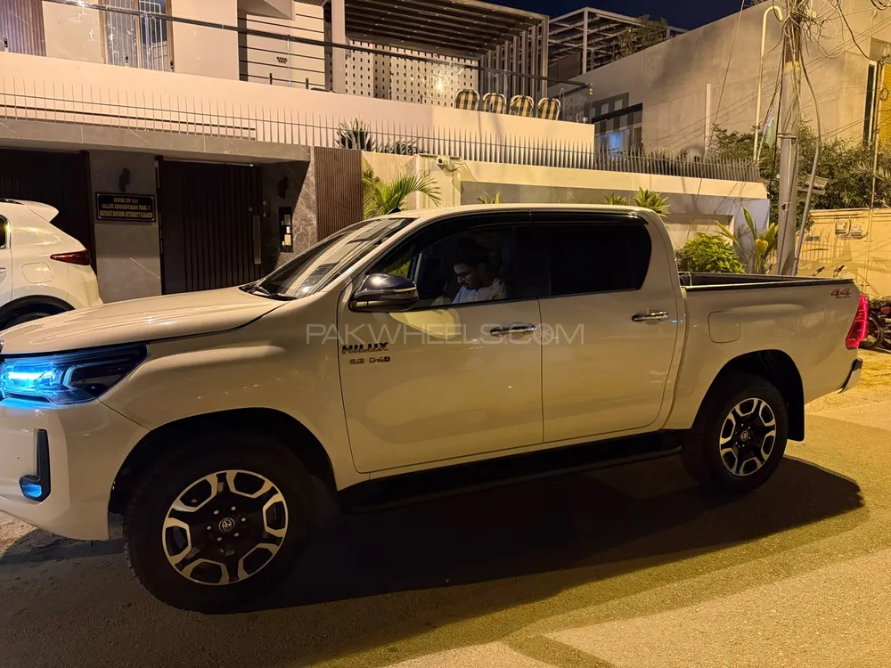 Toyota Hilux 2022 for Sale in Karachi Toyota Hilux 2022 for Sale in Karachi Image-3