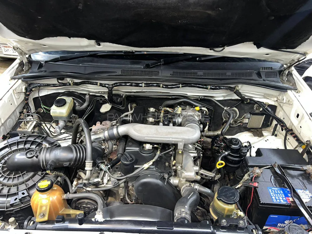 Toyota Hilux 2014 for Sale in Islamabad Toyota Hilux 2014 for Sale in Islamabad Image-10