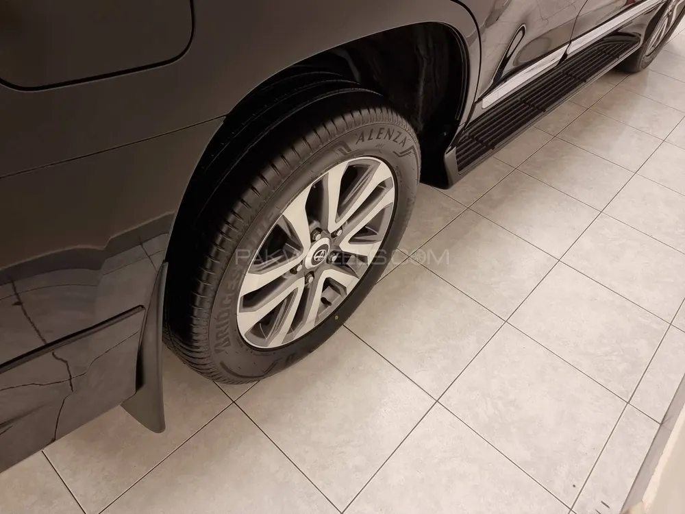 Toyota Land Cruiser 2016 for Sale in Karachi Toyota Land Cruiser 2016 for Sale in Karachi Image-6