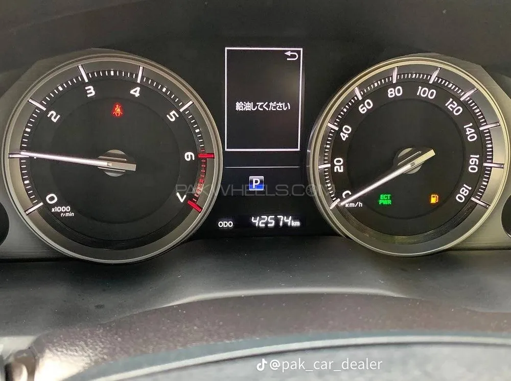 Toyota Land Cruiser 2018 for Sale in Karachi Toyota Land Cruiser 2018 for Sale in Karachi Image-8