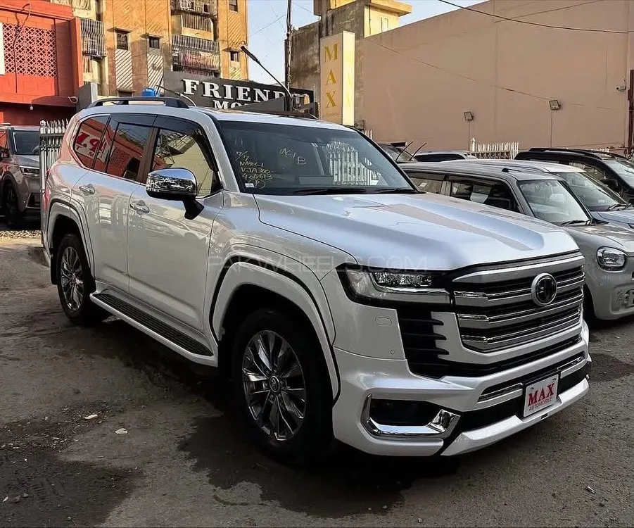 Toyota Land Cruiser 2021 for Sale in Karachi Toyota Land Cruiser 2021 for Sale in Karachi Image-3