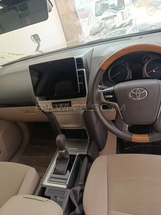 Toyota Prado 2020 for Sale in Karachi Toyota Prado 2020 for Sale in Karachi Image-5