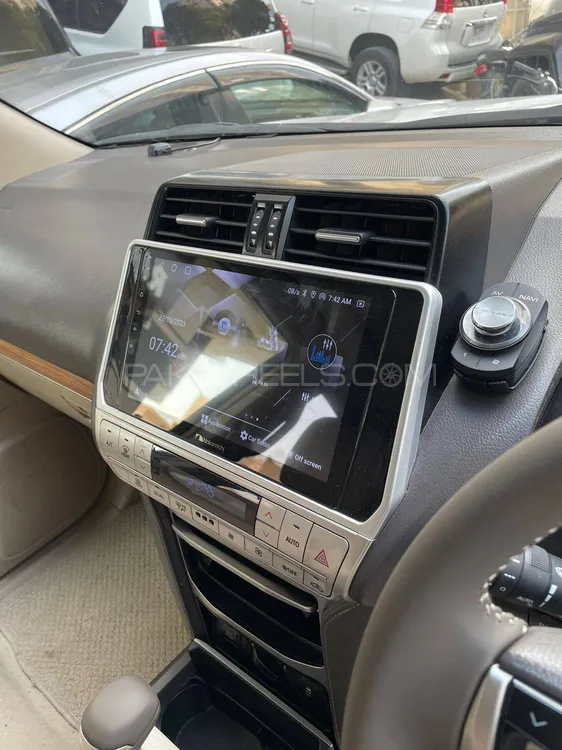 Toyota Prado 2018 for Sale in Karachi Toyota Prado 2018 for Sale in Karachi Image-14