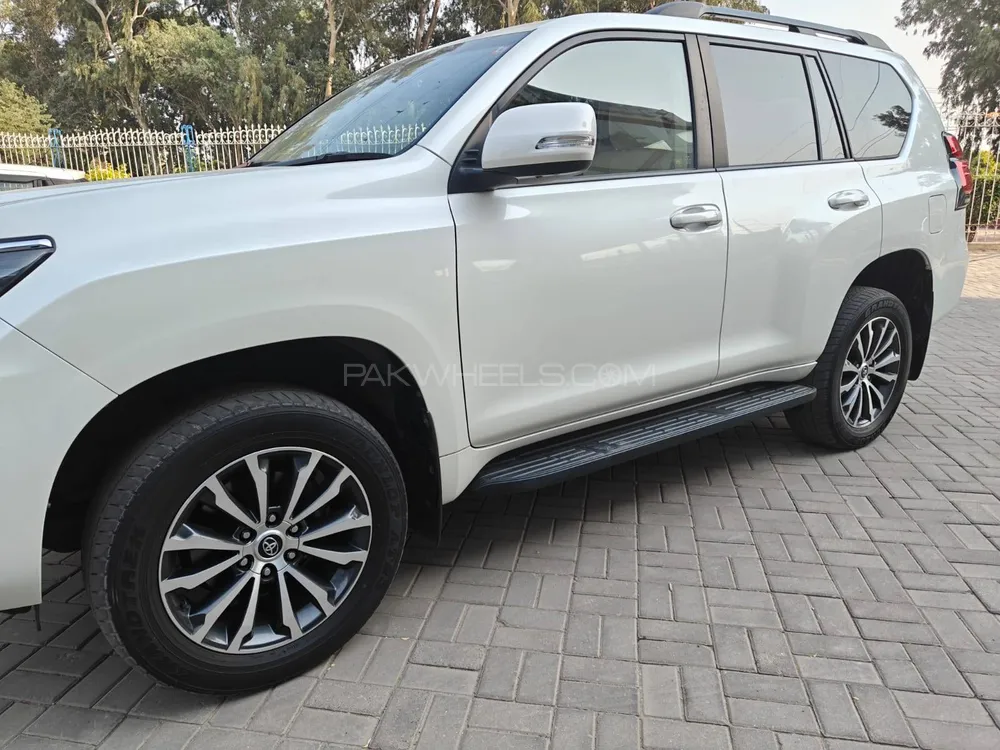 ٹویوٹا پراڈو 2020 for Sale in لاہور ٹویوٹا پراڈو 2020 for Sale in لاہور Image-15