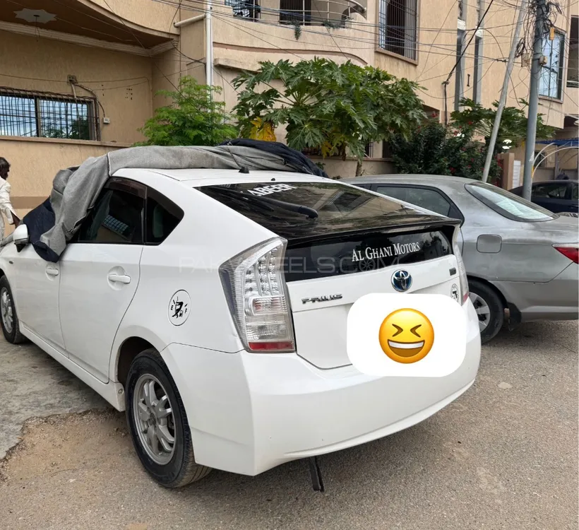 ٹویوٹا پریوس 2011 for Sale in کراچی ٹویوٹا پریوس 2011 for Sale in کراچی Image-2