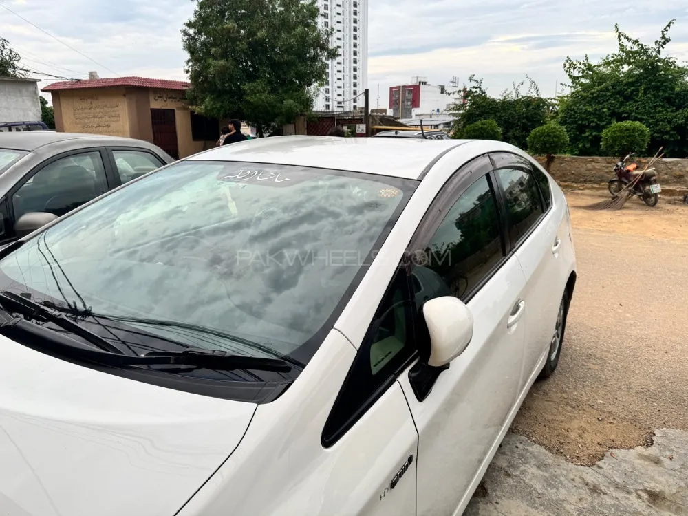 ٹویوٹا پریوس 2011 for Sale in کراچی ٹویوٹا پریوس 2011 for Sale in کراچی Image-12