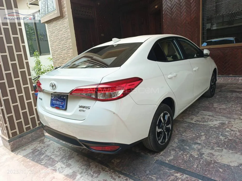 Toyota Yaris Sedan 2024 for Sale in Multan Toyota Yaris Sedan 2024 for Sale in Multan Image-5