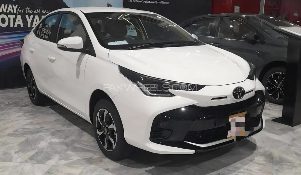 Toyota Yaris Sedan 2025 for Sale in Karachi Image-1