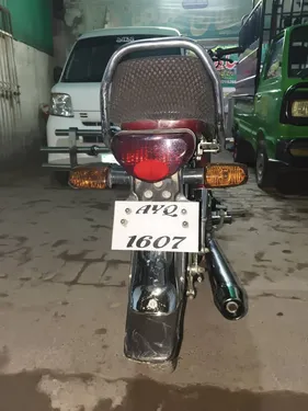 Honda CD 70 2025
