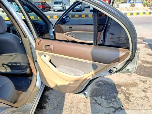 Honda Civic EXi 2006