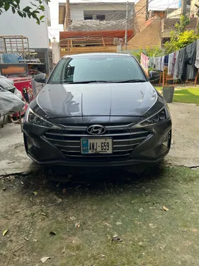 Hyundai Elantra SE 2021