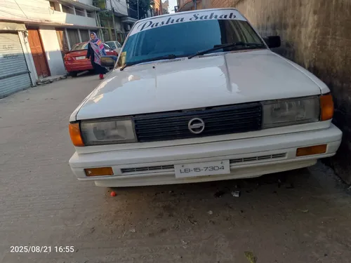 Nissan Sunny 1987