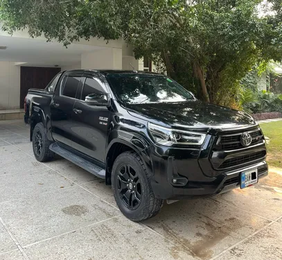 Toyota Hilux Revo V Automatic 2.8 2022