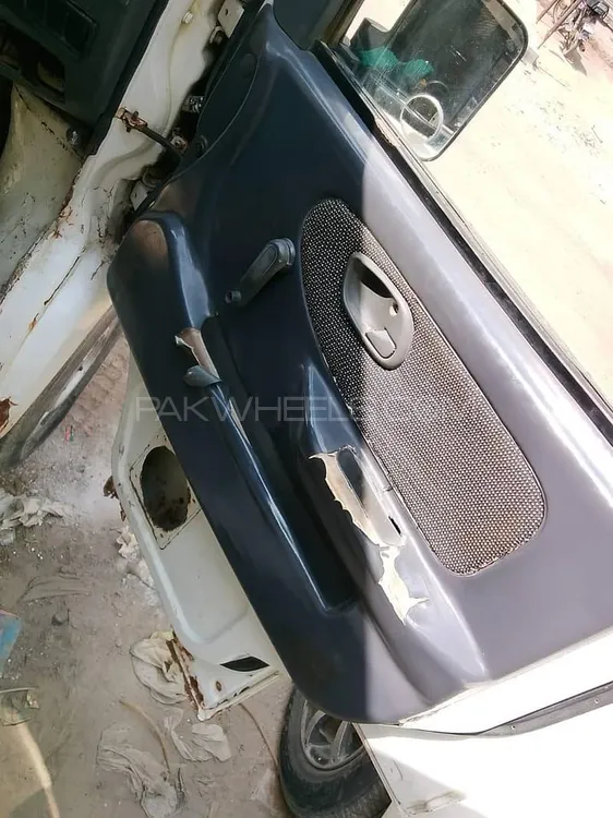 FAW X-PV 2015 for Sale in Karachi FAW X-PV 2015 for Sale in Karachi Image-3