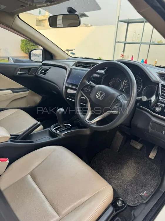 Honda City 2022 for Sale in Multan Honda City 2022 for Sale in Multan Image-7